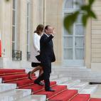 Valerie Trierweiler (C), companion of France's president-elect Francois Hollande attends the formal investiture ceremony during which her companion will be invested as France's president, on May 15, 2012 at the Elysee presidential Palace in Pari...