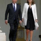France's president Francois Hollande and his companion Valerie Trierweiler leave the Elysee presidential Palace in Paris, after he being officially invested as France's president on May 15, 2012, at the end of the formal investiture ceremony.