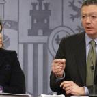 En la imagen, Gallardón y Sáenz de Santamaría durante una rueda de prensa tras el Consejo de Ministros celebrado el 11 de enero de 2013.