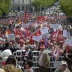 Miles de personas participan en las manifestaciones en toda España del Día del Trabajador.El lema elegido por los sindicatos: "Así no salimos de la crisis. Las personas son lo primero. Acabar con la política de recortes".
