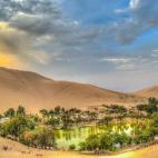 No es un espejismo, este oasis en pleno desierto peruano existe y es el lugar perfecto para alejarte del ruido, de la contaminación, de los horarios. En este lugar tu único reloj será el sol.