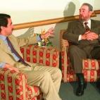 Encuentro bilateral entre José María Aznar y Fidel Castro en Río de Janeiro con ocasión de la Cumbre entre países latinoamericanos y europeos el 28 de junio de 1999. 