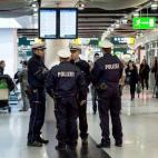 La presencia policial se ha incrementado en el aeropuerto de Dusseldorf.