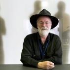 El escritor británico de novelas cómicas y de fantasía Terry Pratchett, conocido mundialmente por su serie Mundodisco, murió el 12 de marzo a los 66 años, informó su editorial, Transworld. Su editor, Larry Finlay, dijo que el autor, aqueja...