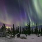 Una aurora boreal cerca de la ciudad de Salekhard (Rusia) el 9 de abril.
