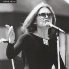 Mi vida en la carretera, de Gloria Steinem Es la historia amena, conmovedora y profunda de c&oacute;mo Gloria fue creciendo, y con ella tambi&eacute;n creci&oacute; el movimiento revolucionario por la igualdad, desde su primera experiencia de a...