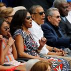 Con Barack Obama, presidente de EEUU, y su familia, asistiendo a un partido de b&eacute;isbol entre el equipo nacional cubano y los MLB Tampa Bay Rays en La Habana, en marzo de 2016.