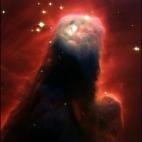La nebulosa cono, ubicada en un brazo de la constelación de Orión (mayo de 2002).