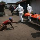 Serie titulada La crisis del ébola sobrepasa a la capital de Liberia