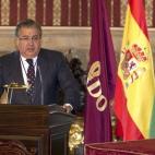 Juan Ignacio Zoido (PP) ha cedido este sábado el bastón de mando a Juan Espadas (PSOE).