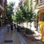 Esta es la calle Voukourestiou, una vía rica donde hay conocidas tiendas como Louis Vuitton, etc.