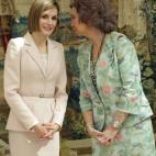 Junto a la reina Sofía en una entrega de premios