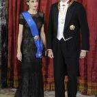 En una cena de gala en honor a la presidenta de Chile, Carolina Herrera, vestida de Carolina Herrera.