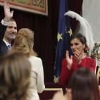 GRAF2660. MADRID, 06/12/2018.- El Rey Felipe VI, junto a la Reina Letizia, en el hemiciclo del Congreso de los Diputados, durante la celebración esta mañana la solemne conmemoración del 40 aniversario de la Constitución.- EFE/Zipi