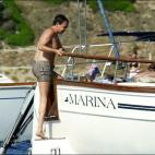 El expresidente del Gobierno pasó las vacaciones familiares en Menorca en 2004.