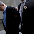 El productor de cine Harvey Weinstein llega a la Corte Suprema de Manhattan por sus esc&aacute;ndalos de acoso sexual y violaci&oacute;n.