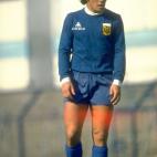 Maradona durante un entrenamoento con la selecci&oacute;n argentica en el a&ntilde;o 1980.