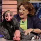 La malhumorada Doña Rogelia es la marioneta más popular de María del Carmen Martínez-Villaseñor, conocida como Mari Carmen. La ventrílocua española estuvo en la televisión desde mediados de los 70 hasta principios de los 90 de forma casi...