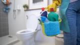 4 soluciones sencillas si tu baño empieza a oler a alcantarilla este verano