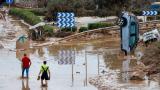 La Generalitat Valenciana y entidades sociales abren un canal de WhatsApp con cinco números para canalizar la ayuda