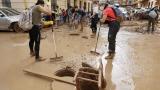 Define como "inhumano" el precio de una garrafa de agua para unos vecinos afectados por la DANA