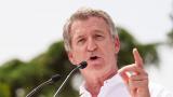 Feijóo plantea en su ponencia ideológica endurecer las penas por malversación y que no haya indultos a corruptos