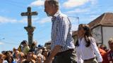 Los reyes retoman en Ourense sus visitas a las zonas afectadas por los incendios