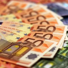 Serio aviso de Hacienda: puedes quedarte sin el cheque de 200 euros