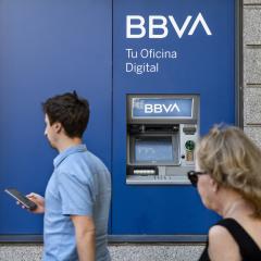 El BBVA gana 6.420 millones de euros en 2022, su récord histórico y un 38 % más