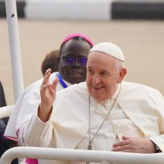 El papa Francisco, ingresado por problemas respiratorios, según medios italianos