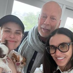 Bruce Willis canta el cumpleaños feliz con su familia en un vídeo compartido por Demi Moore