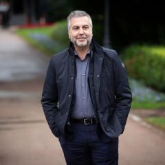 Carlos Alsina saca de quicio a Vox al hablar así de la moción: duro como pocas veces