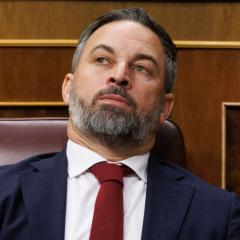 Abascal asegura que no odia a las mujeres y pone como ejemplo que su mujer 
