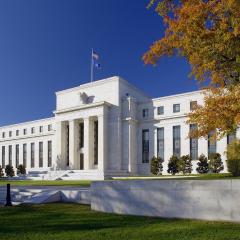 La Fed sube los tipos de interés en 25 puntos básicos pese a la crisis bancaria