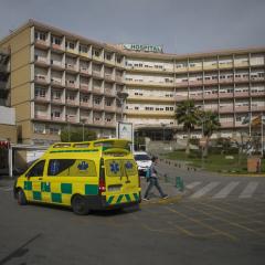 Cuatro detenidos por el intento de compraventa de una recién nacida en un hospital de Sevilla