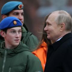 La Inteligencia británica alerta de a lo que ha tenido que recurrir Putin con sus tropas en Bielorrusia