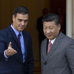 Sánchez se reunirá con Mitsubishi y AstraZeneca en China para tratar de compensar la marcha de Ferrovial