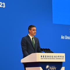 Sánchez ofrece España como país fiable para buscar la paz y recibir inversión en China