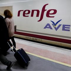 La OCU pide a Renfe que abandone una 