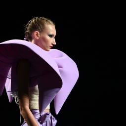 Llega la Mercedes-Benz Fashion Week Madrid: diseñadores, horarios, precios y cómo conseguir las entradas