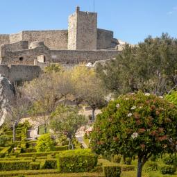 El majestuoso castillo medieval a 15 minutos de España que te hará retroceder en el tiempo