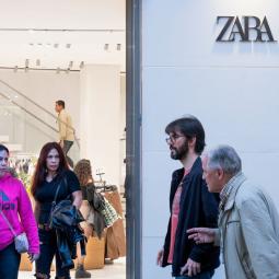 Almería se rompe por la estampida de las cinco tiendas de Inditex