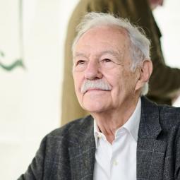 Eduardo Mendoza, "proveedor de felicidad para los lectores", premio Princesa de Asturias de las Letras