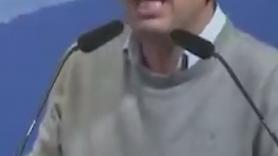 Mazón saca pecho por sus presupuestos acordados con Vox y los populares lo vuelven a ovacionar