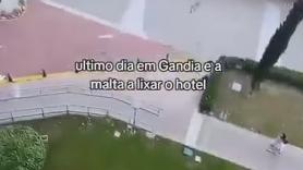Un grupo de portugueses aprovechan su último día en Gandía para hacer el vándalo y avergüenzan a su propio país