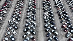 Los fabricantes de automóviles y Donald Trump pactan la reducción de sus aranceles