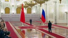 El protocolario recibimiento de Putin a Xi Jinping que muchos califican como "espectacular"