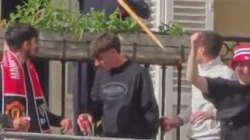 La tensión entre un hombre y unos aficionados ingleses en Bilbao para defender su balcón