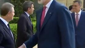 Así ha sido el frío saludo de Sánchez a Mazón, Page y Ayuso