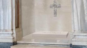 El Vaticano difunde la primera fotografía de la tumba de Francisco en Santa María la Mayor